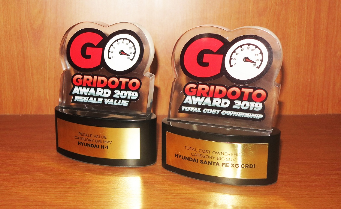 Hyundai Santa Fe dan H-1 Jadi Juara di GridOto Award 2019