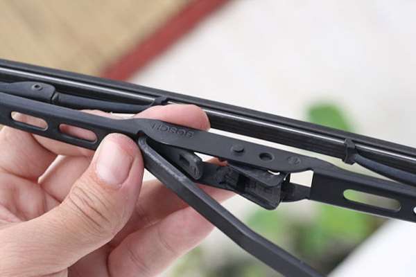 Wiper, Bukan Sekadar Karet Penghapus Air 