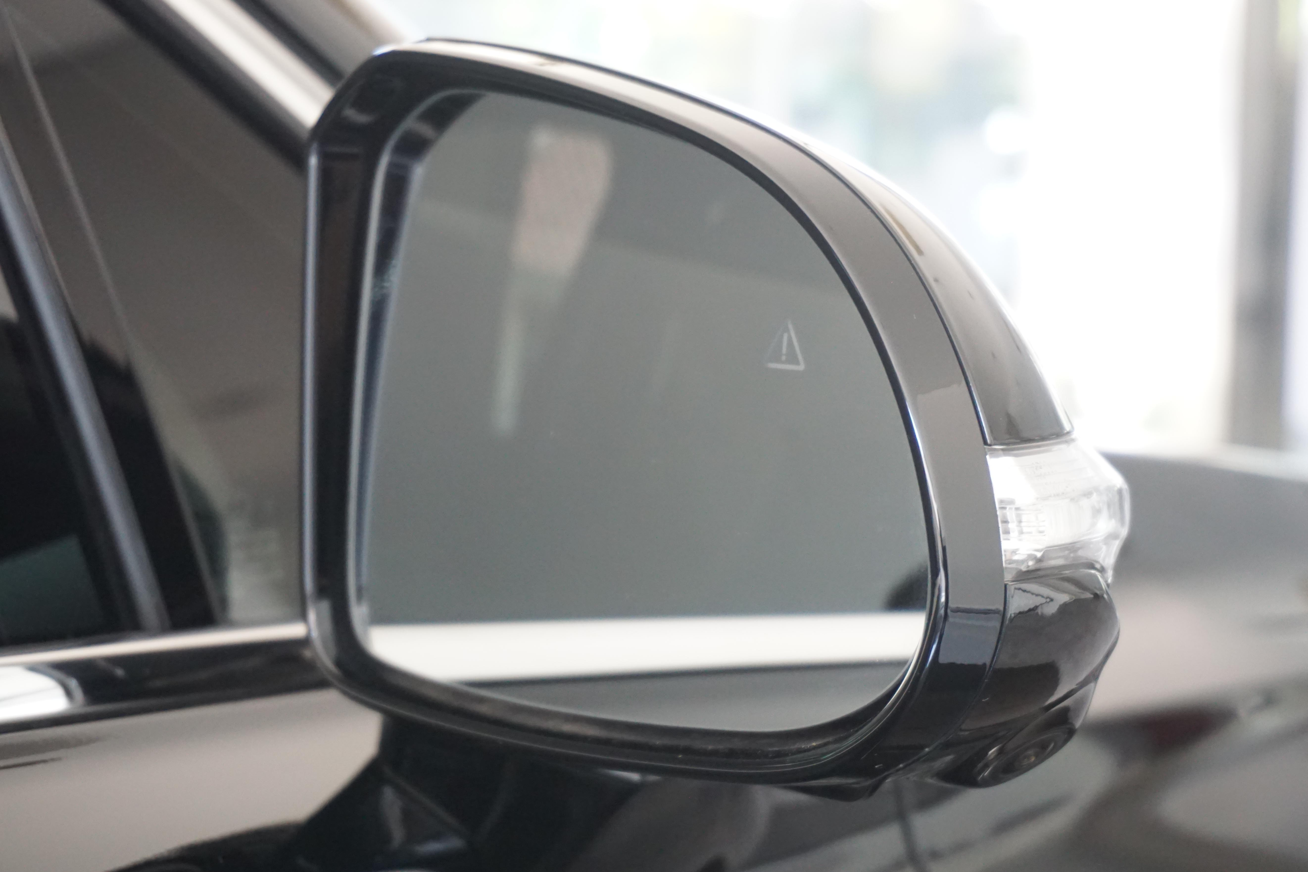 Blind Spot Warning Bantu Ketahui Objek Tak Terlihat