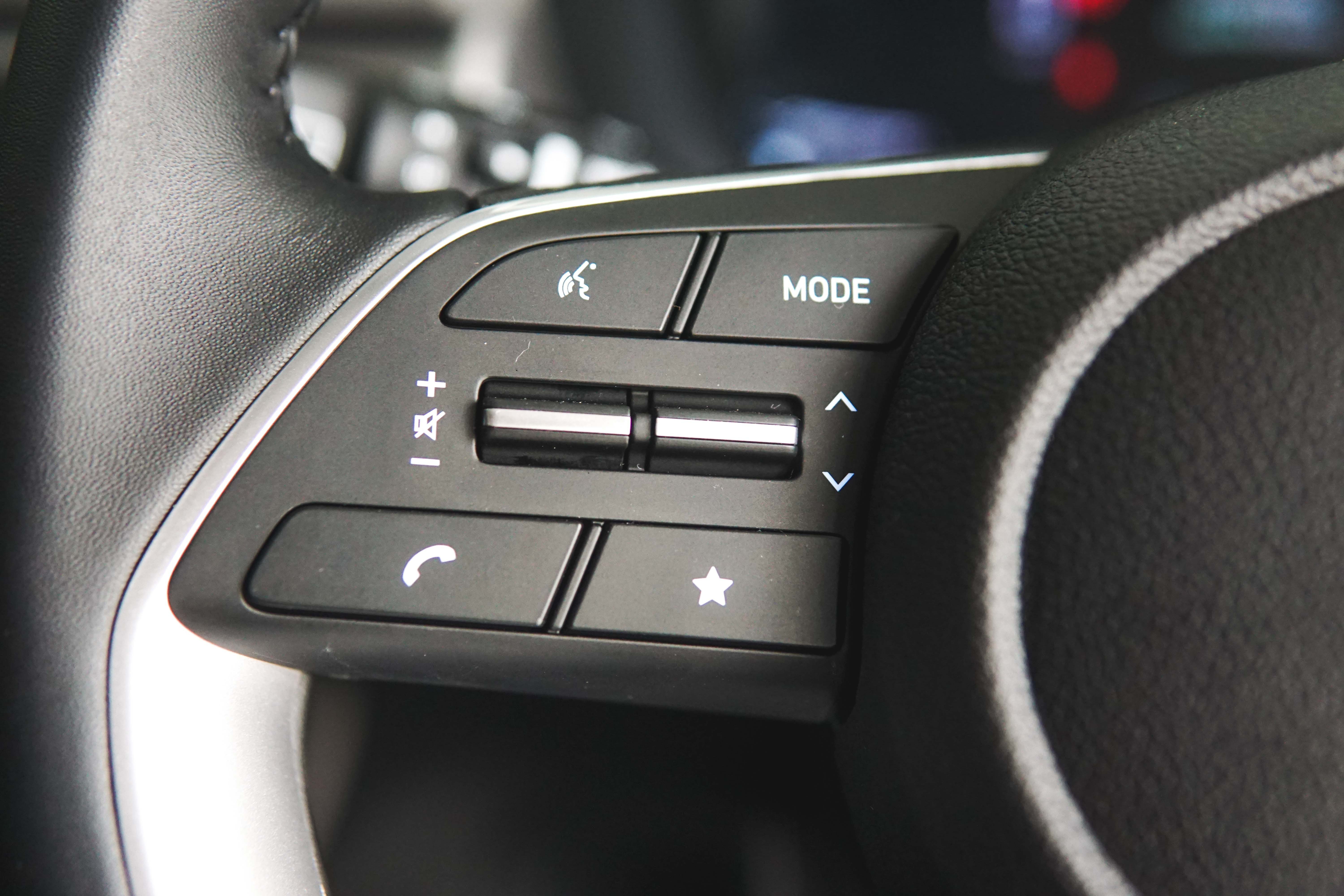 Apa Makna Tombol Bintang (Custom Button) Pada Setir Hyundai?