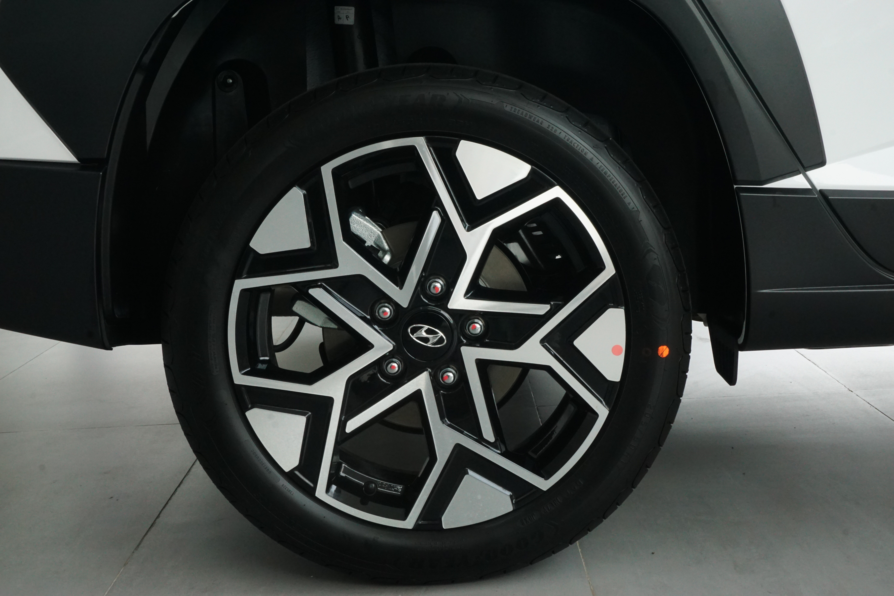 Ketahui Ukuran Ban Mobil Hyundai Melalui Kode Ini