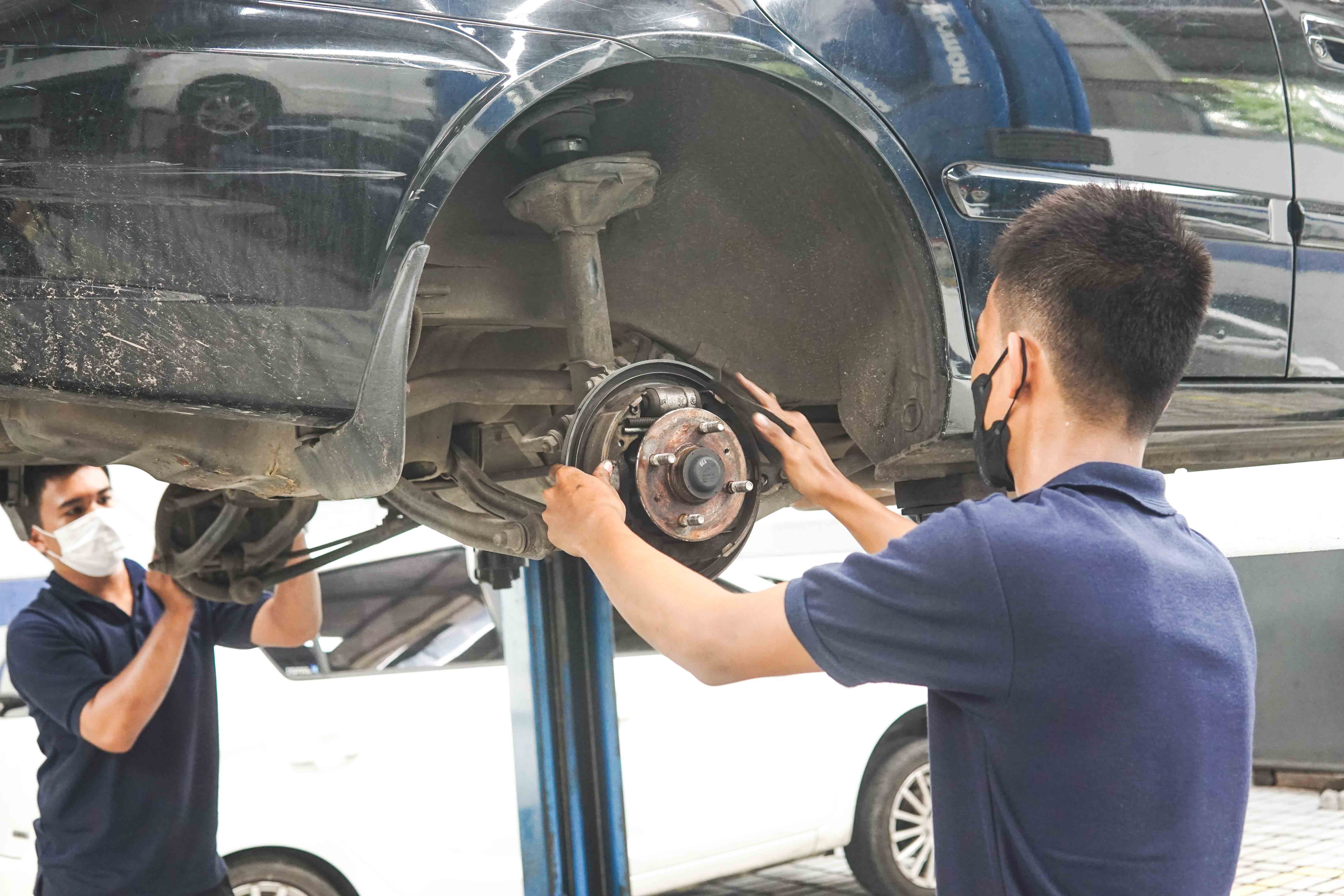 Apa Saja Penyebab Utama Rem Mobil Blong?