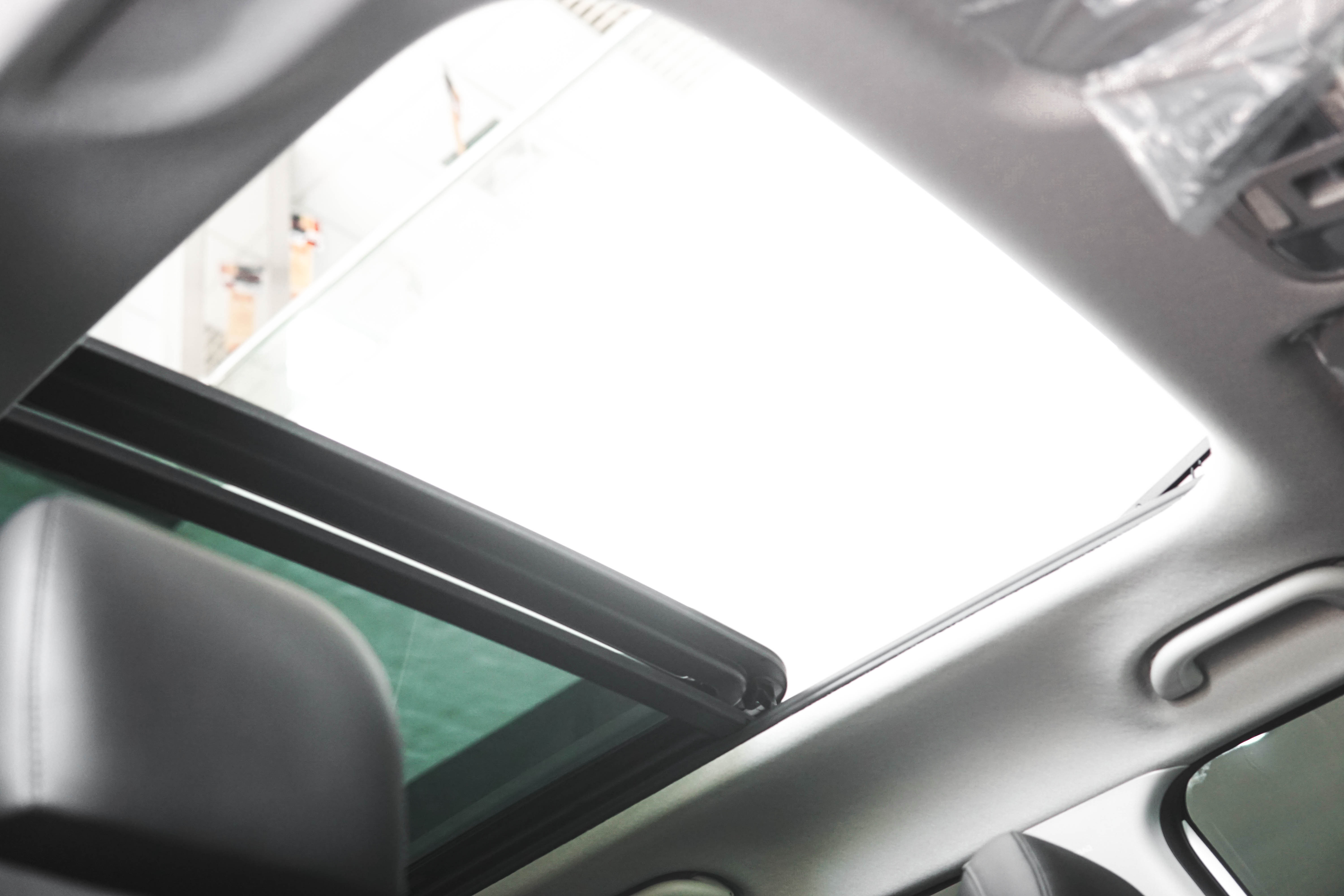 4 Penyebab Mengapa Sunroof Tidak Awet Bahkan Rusak