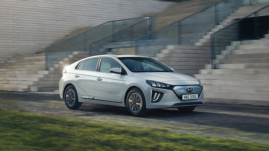 Mobil Listrik IONIQ Electric Dirilis Dengan 2 Model: Prime dan Signature